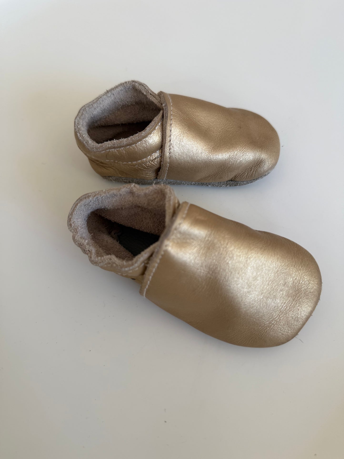 NONAME Krabbelschuhe Leder Gold 62/68