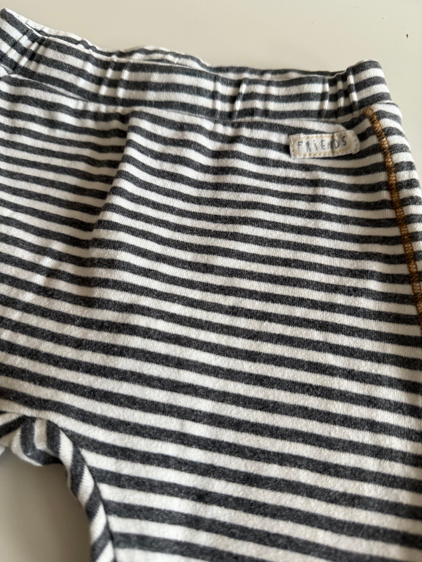 ZARA Hose grau weiß gestreift 92