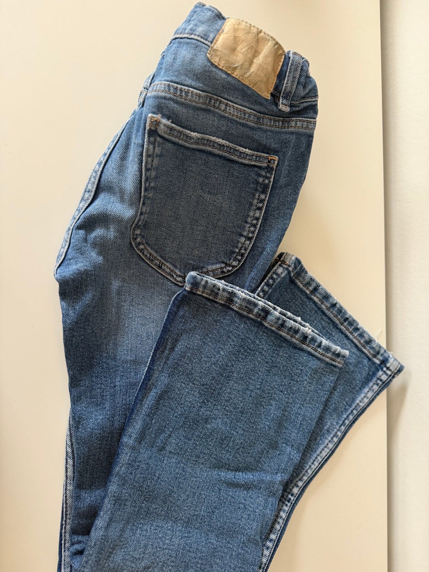 ZARA Jeans Schlag 140