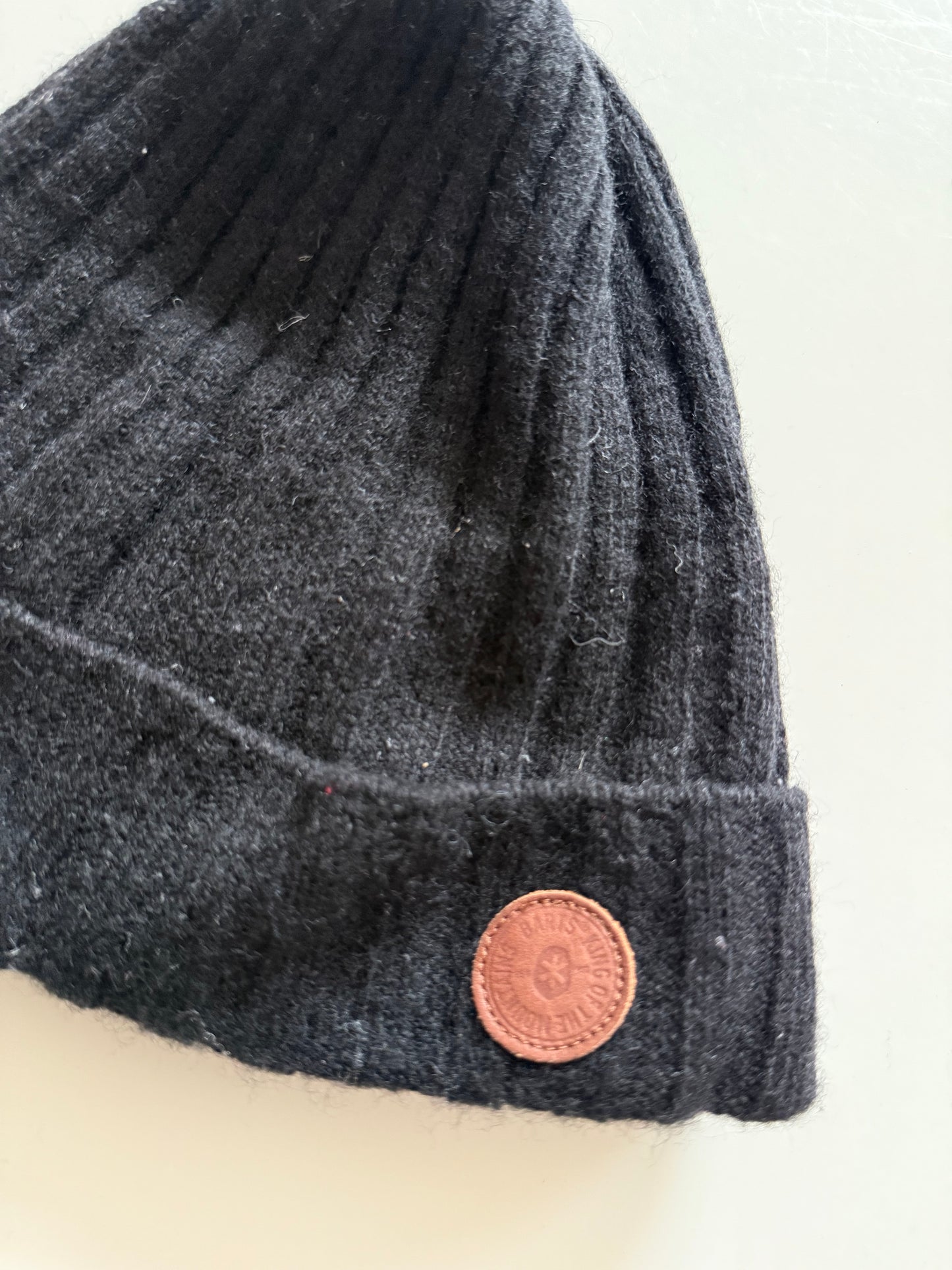 BARTS Mütze schwarz Lammwolle 55