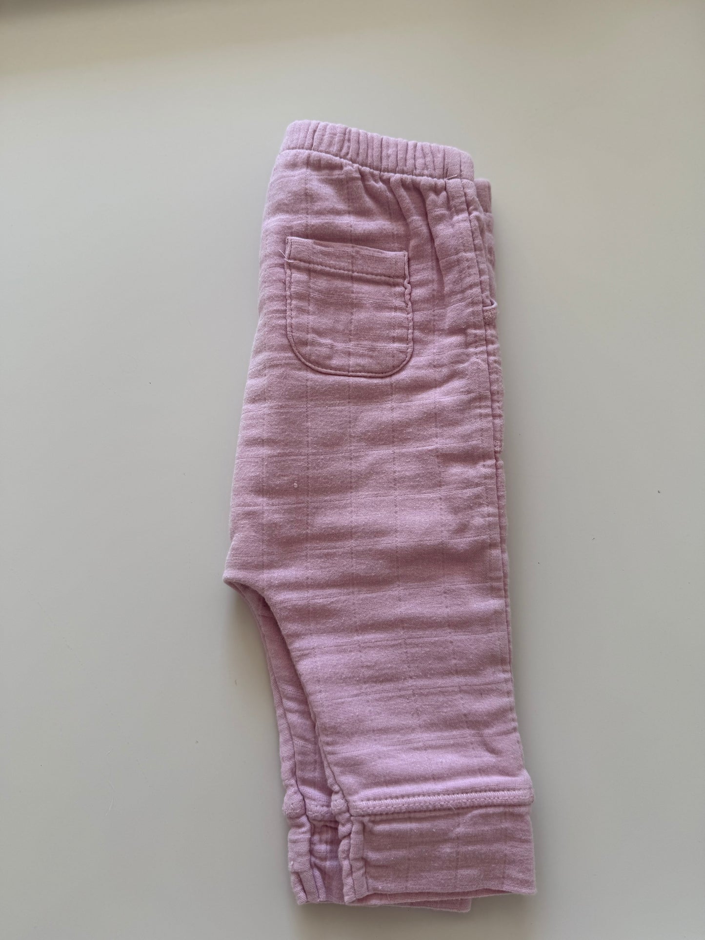 AIDEN + ANAIS
Musselin Hose rosa 68