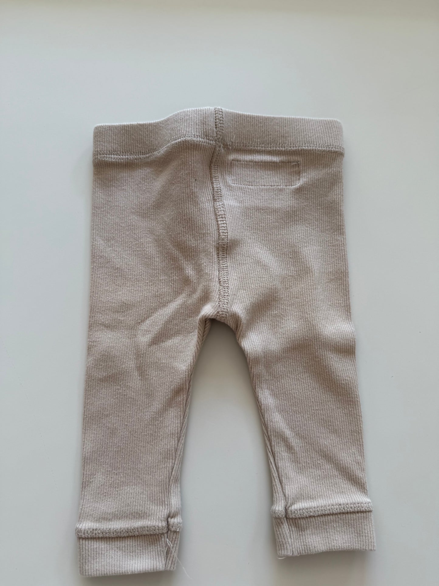 ZARA 
Rippleggings beige 68