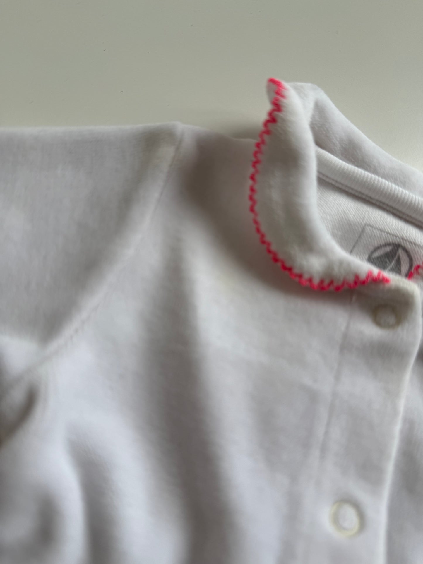 PETIT BATEAU Strampler Nicki weiß neon pink 50